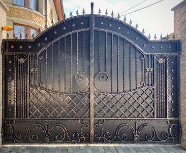 Porți metalice