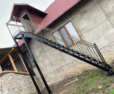Scări metalice
